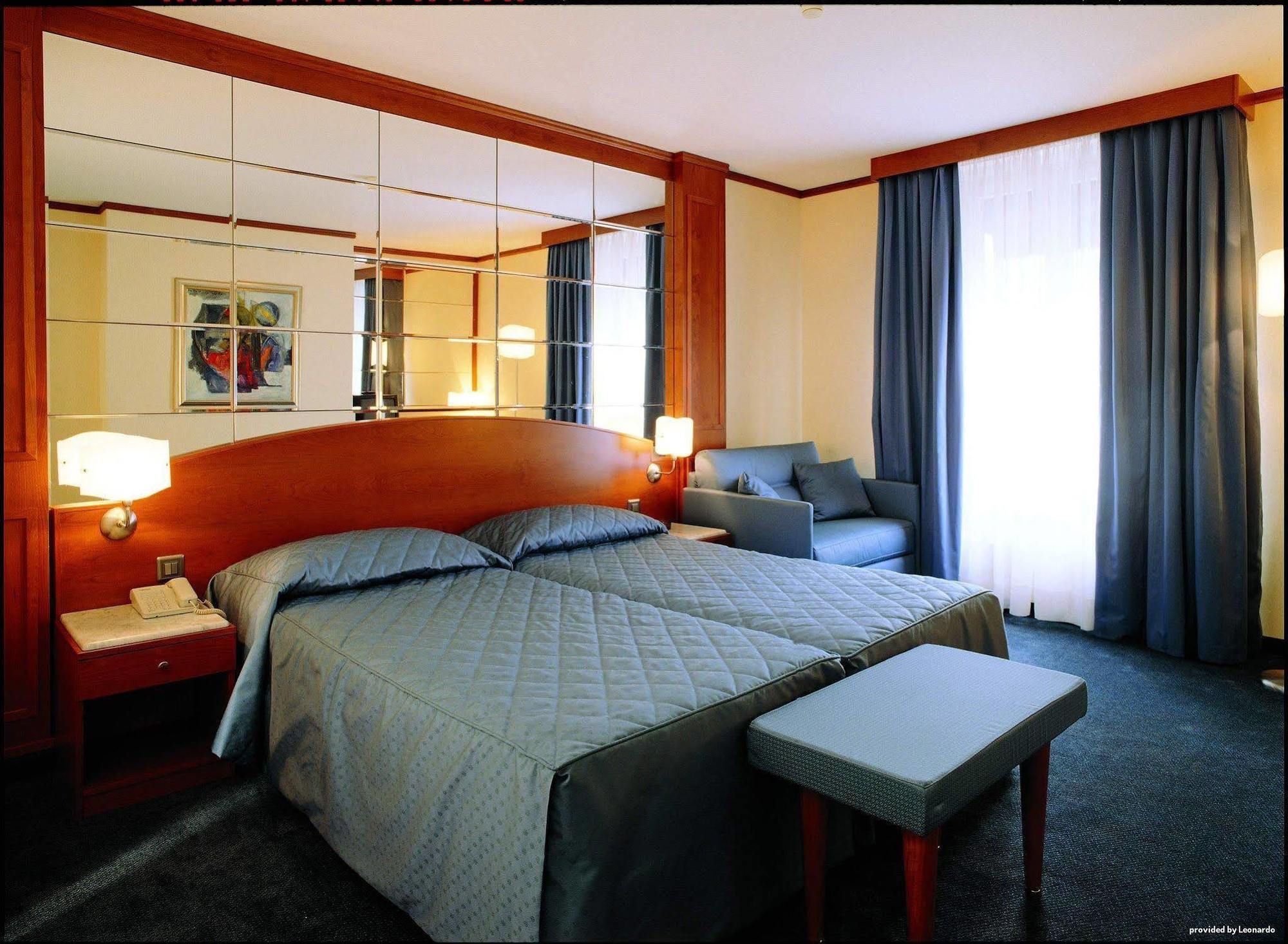 Hotel Strasbourg Женева Номер фото