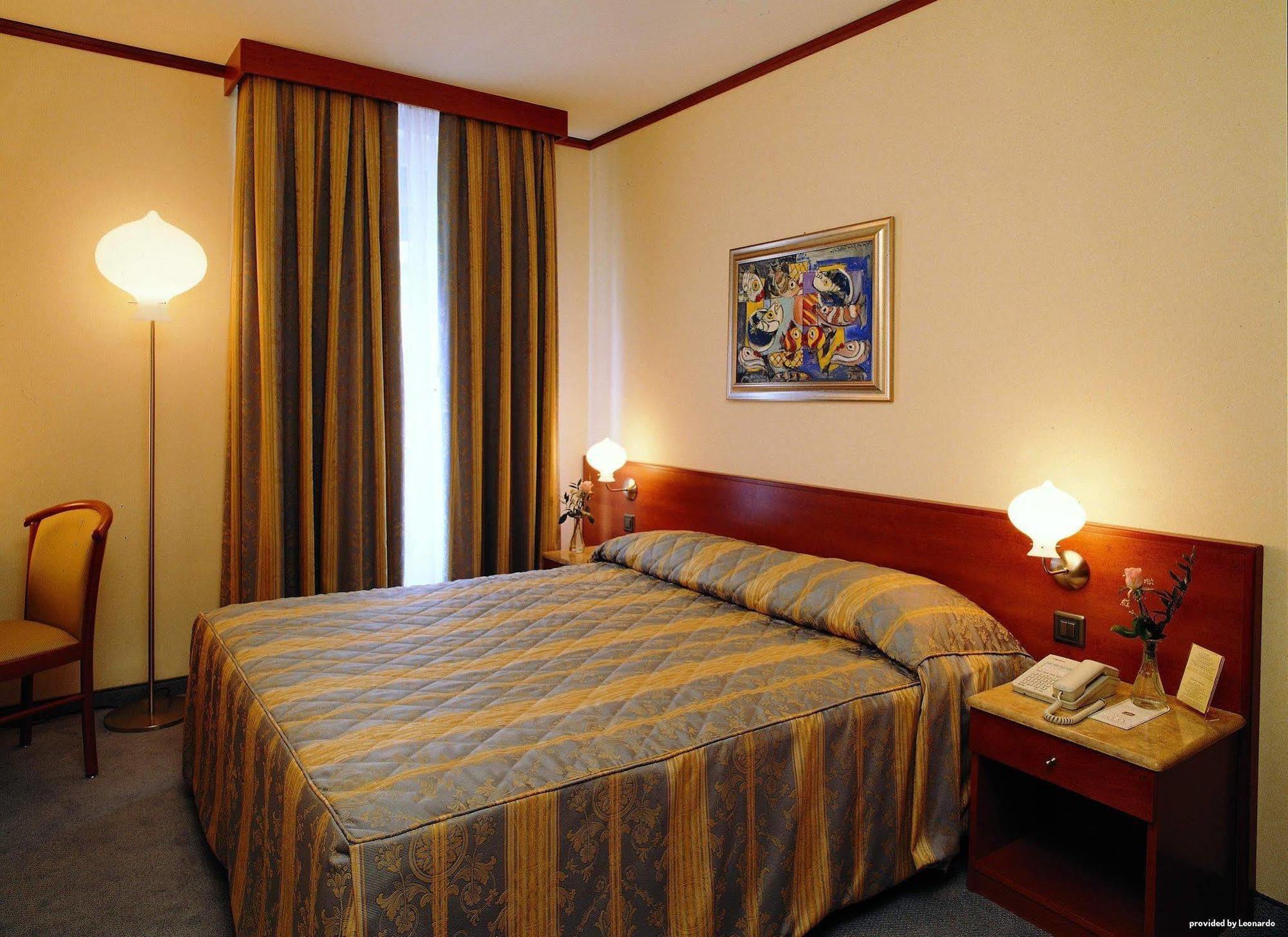 Hotel Strasbourg Женева Номер фото